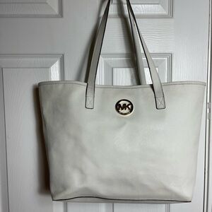 Michael Kors Jet Set Travel Tote Optic White Saffiano leather gold tone logo